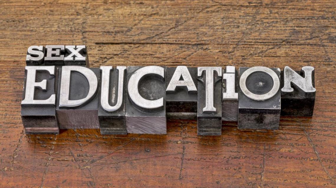 5 Signs Which Indicate That You Must Visit A Sex Therapist Right Now