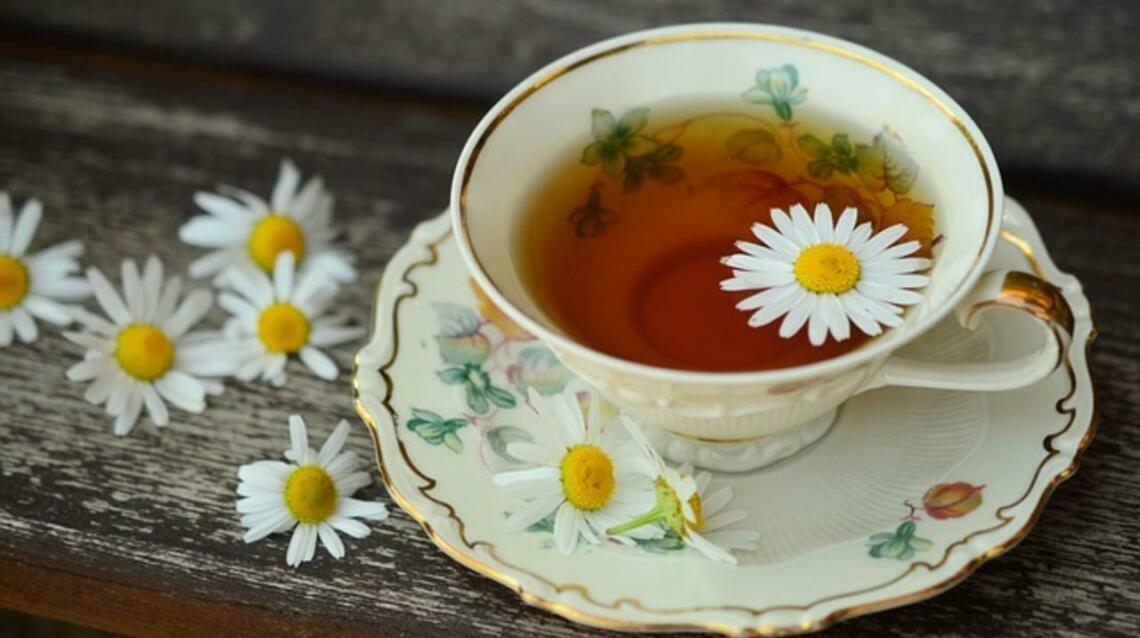 " Healing in a Cup : The Powerful Benefits of Herbal Teas "