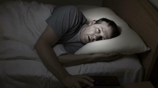 Why You’re Tired Even After Sleeping: A Psychological Perspective