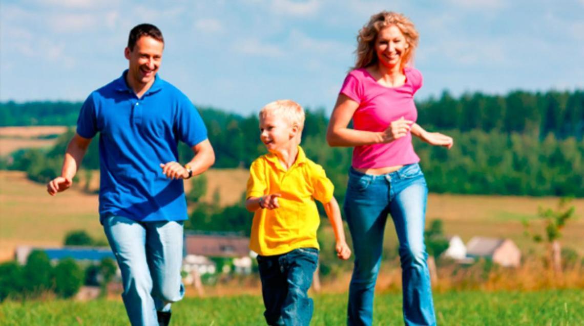 The Play Connection: People or Toys?