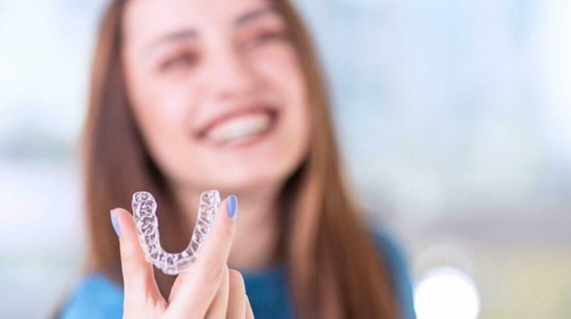 The Bride Who Was Scared Her Engagement Photos Would Expose Her Teeth