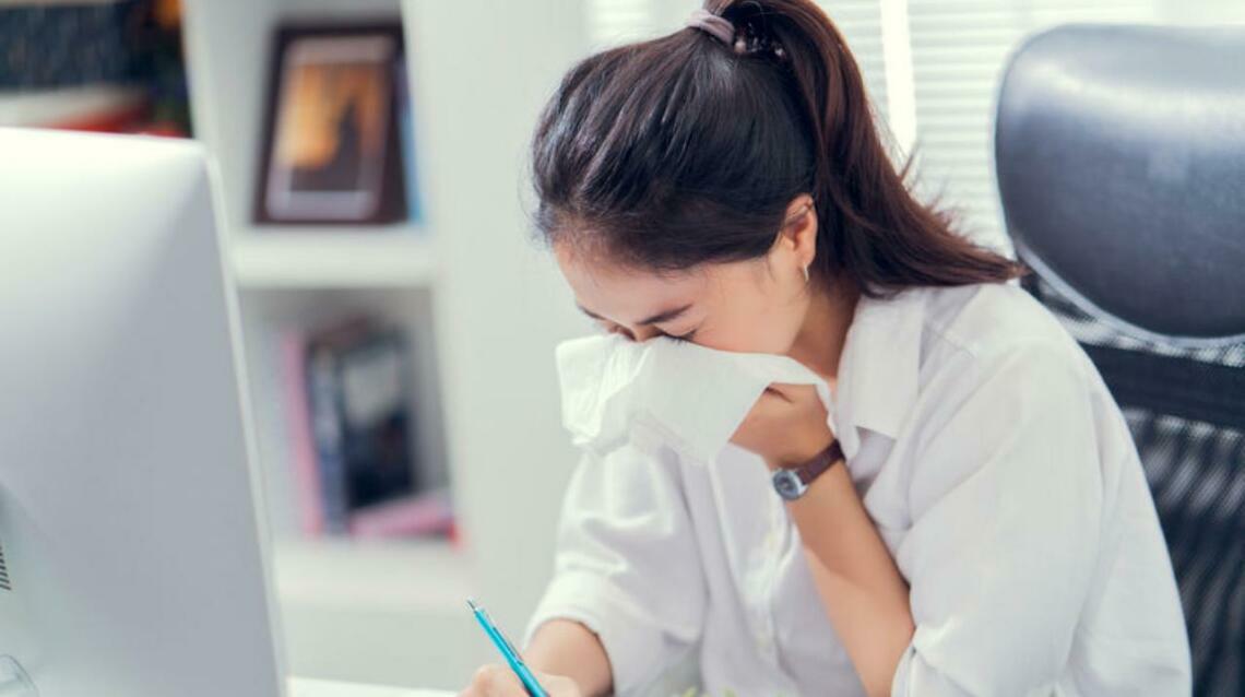 Frequent & Multiple Times Sneezing How to Stop Them?