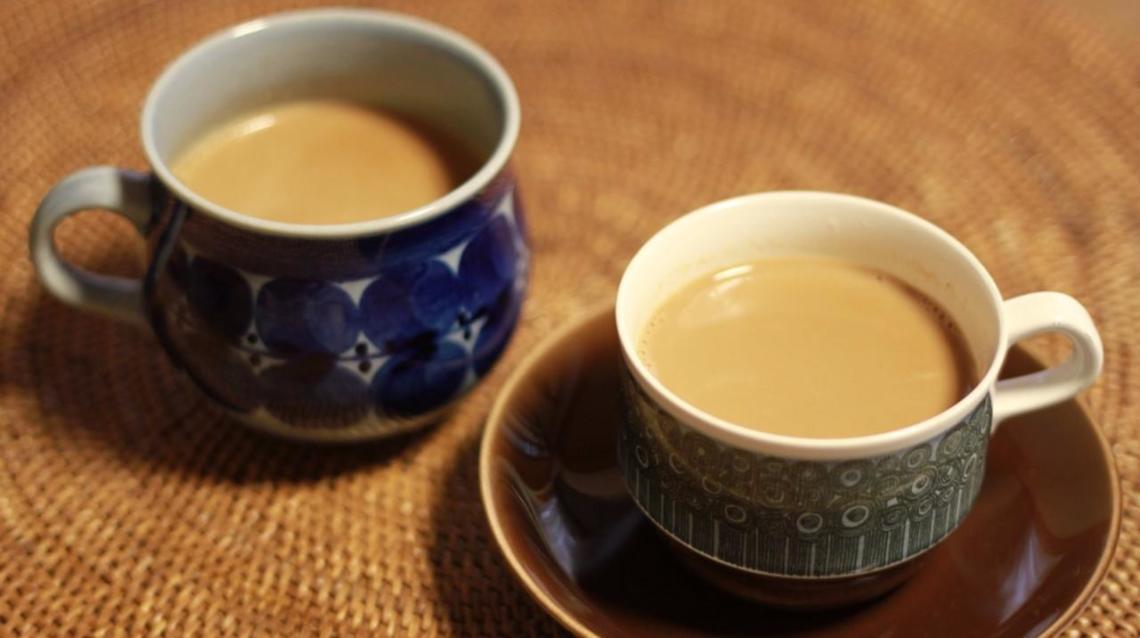Milk in Tea Reduces Health Benefits