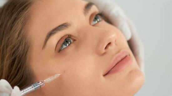 Skin Boosters Explained: The Science Behind Hydration & Glow