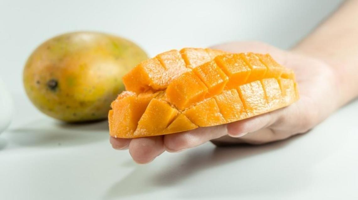 17 Health Benefits of Mangoes