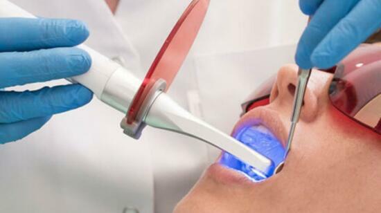 Teeth Whitening: Safe & Effective Ways to Achieve a Brighter Smile