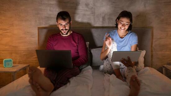 The Impact of Screen Use Before Bedtime on Sleep Quality