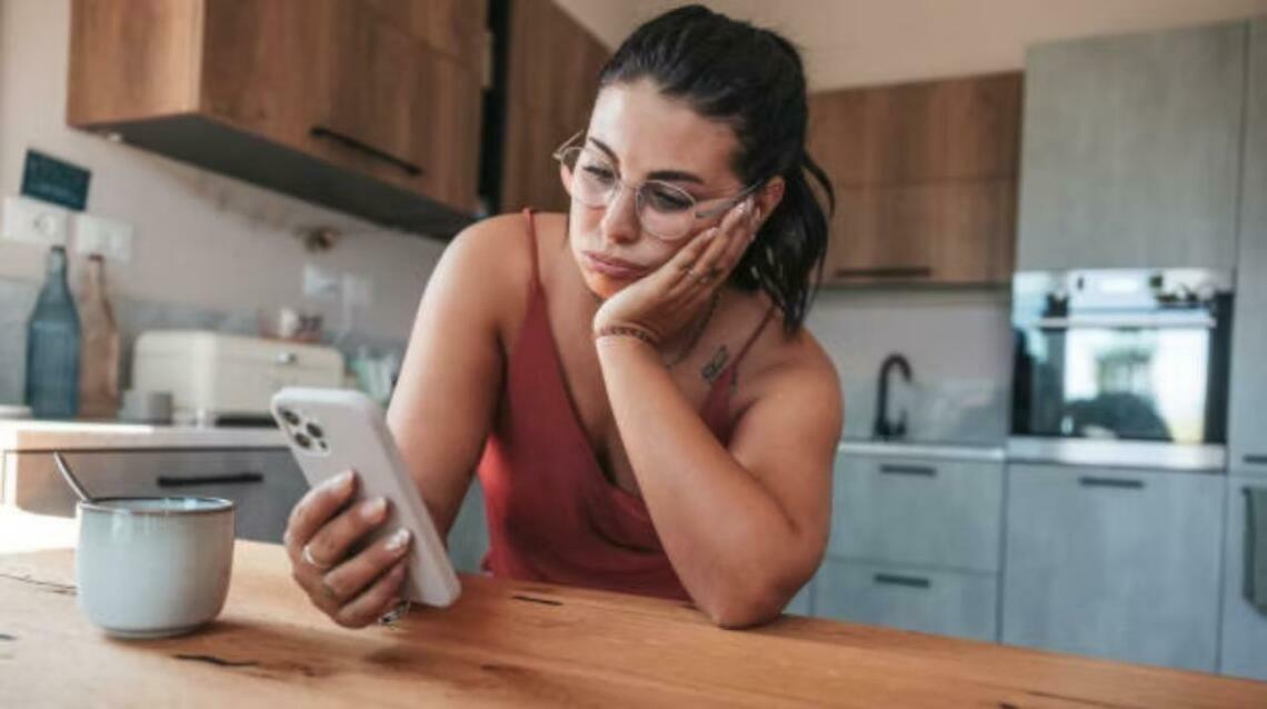 Why Silence Triggers Anxiety: Understanding 'Seen‑zone' Stress