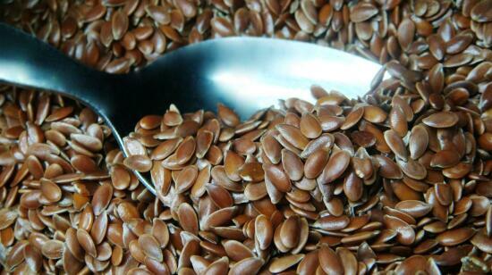 "Flaxseed : The Tiny Seed With Mighty Benefits "