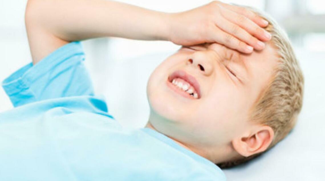 Garmi Mein Baby Ko Fever? Ya Heat Effect? Difference Samajhna Zaroori Hai!