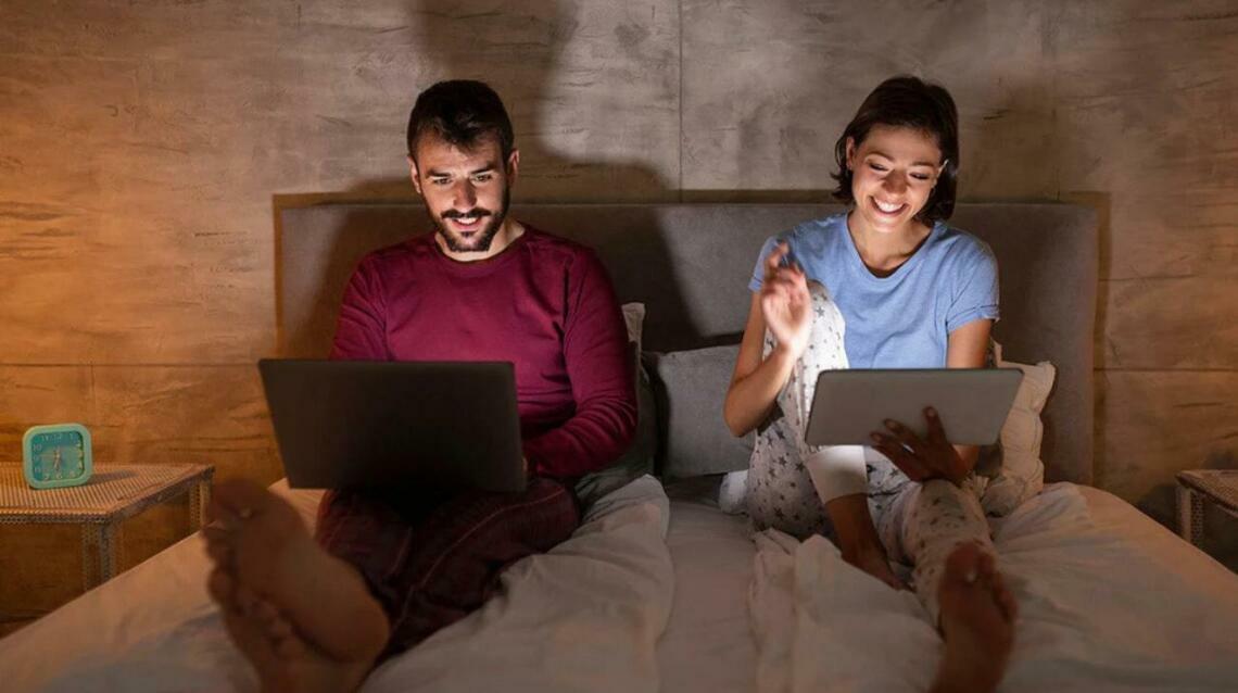 The Impact of Screen Use Before Bedtime on Sleep Quality