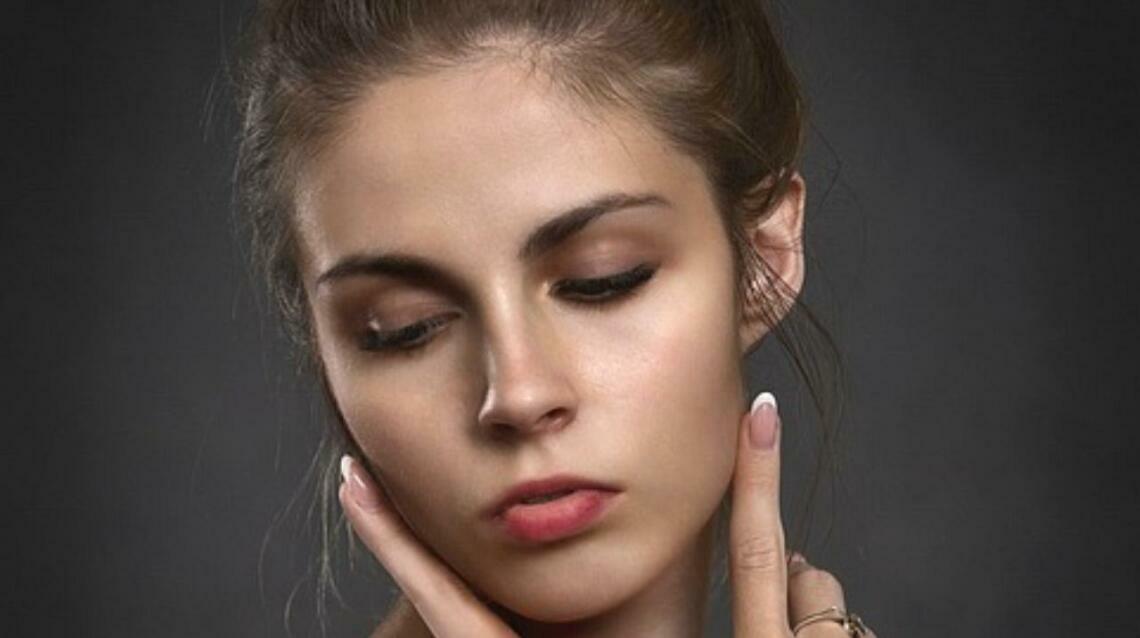 " Age Gracefully : The Science - Backed Guide to Anti-Ageing "