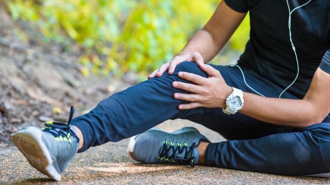 Knee Injuries in Cricket and its Physiotherapy Management