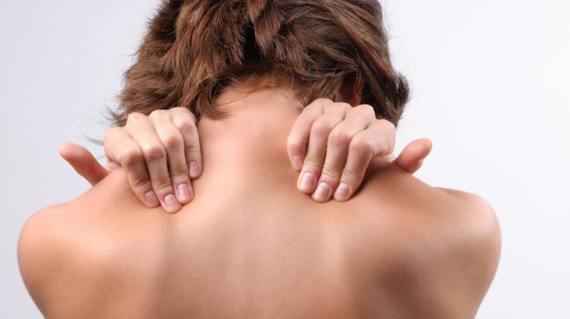 4 Best Physiotherapy Exercises for Upper Back Pain